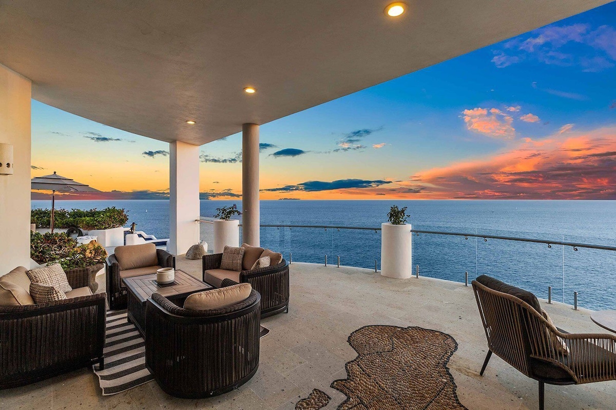 Cliffside Villa with Ocean View, Pool, Sauna, Butler image 1
