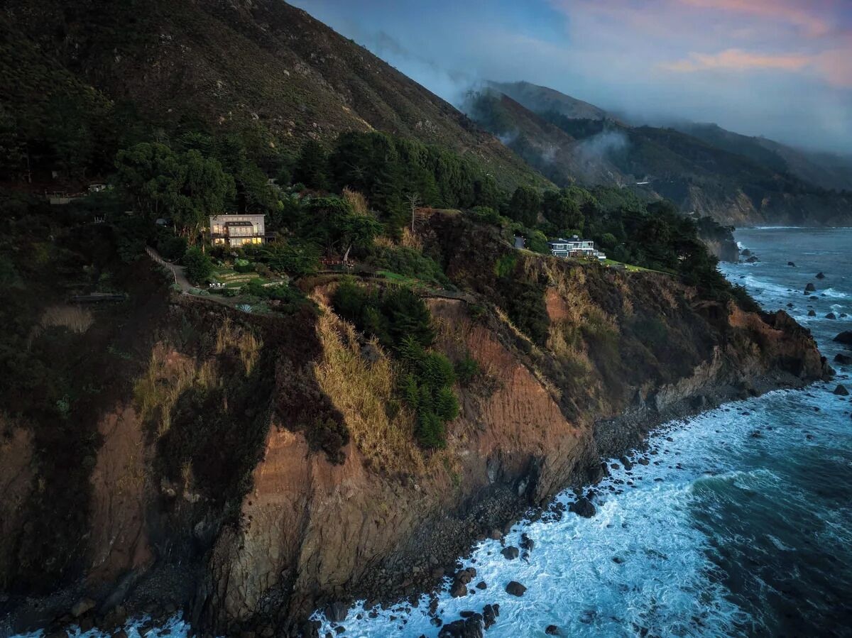 Cliffside Luxury Retreat image 10