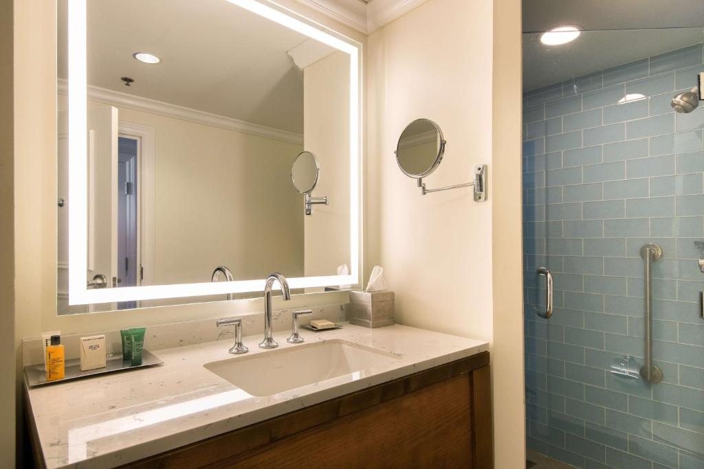 Hilton Barbados (King Room with Bay View) image 8