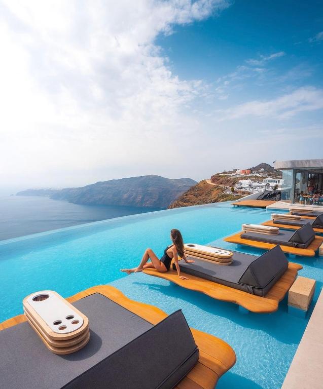 Cavo Tagoo Santorini (Junior Suite with Sea View) image 1