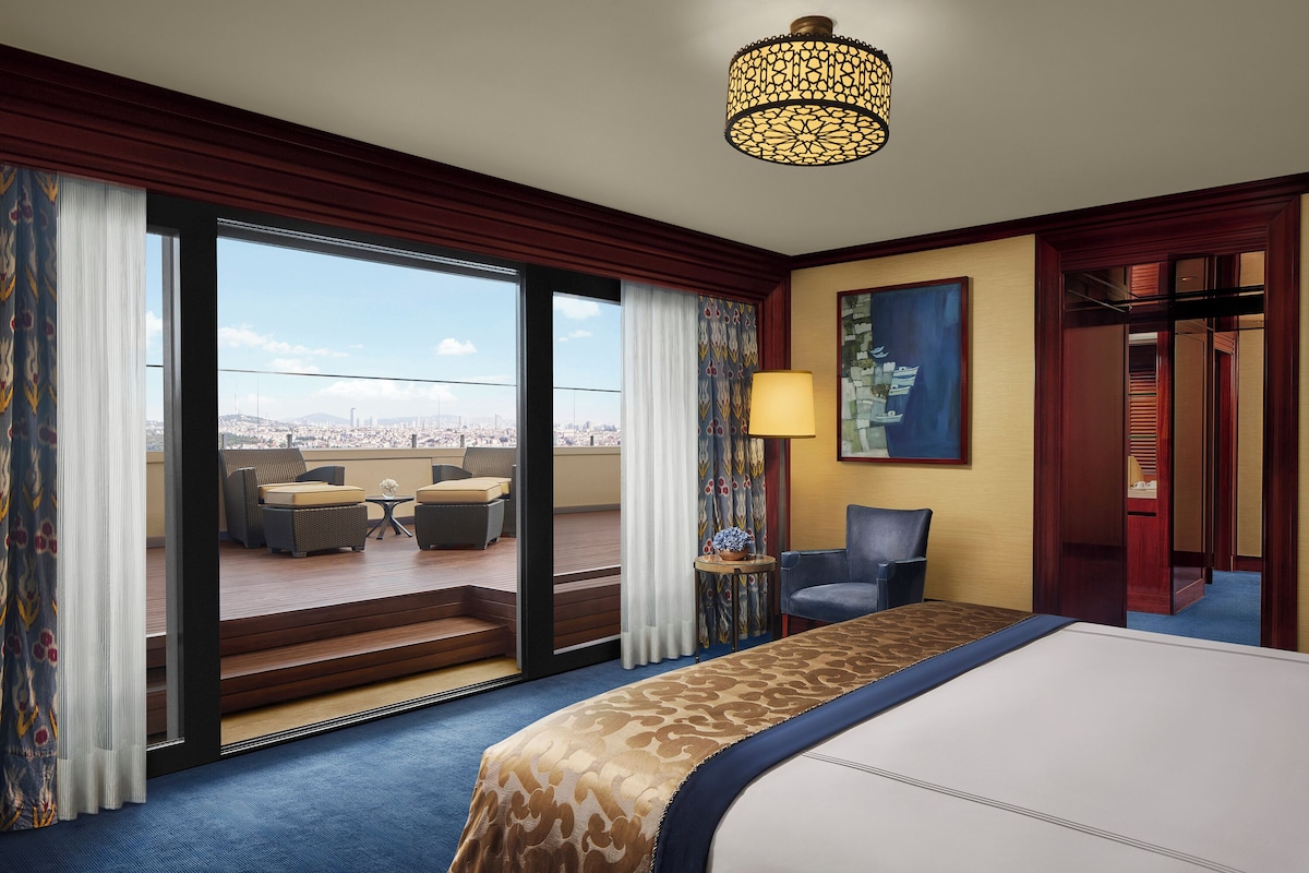 Superior Twin Room Divan Istanbul image 1