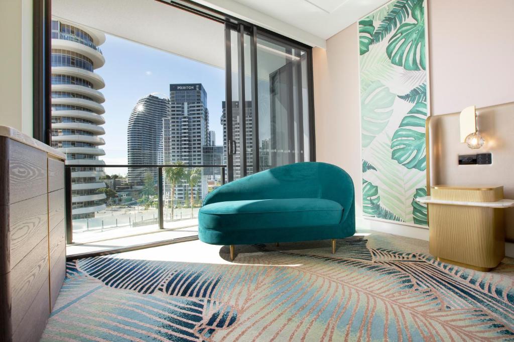 Dorsett Gold Coast (Deluxe King) image 3