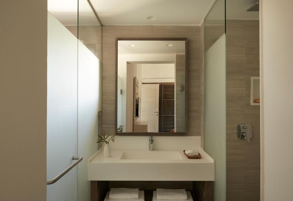 Mare Ayia Napa (Junior Suite) image 9