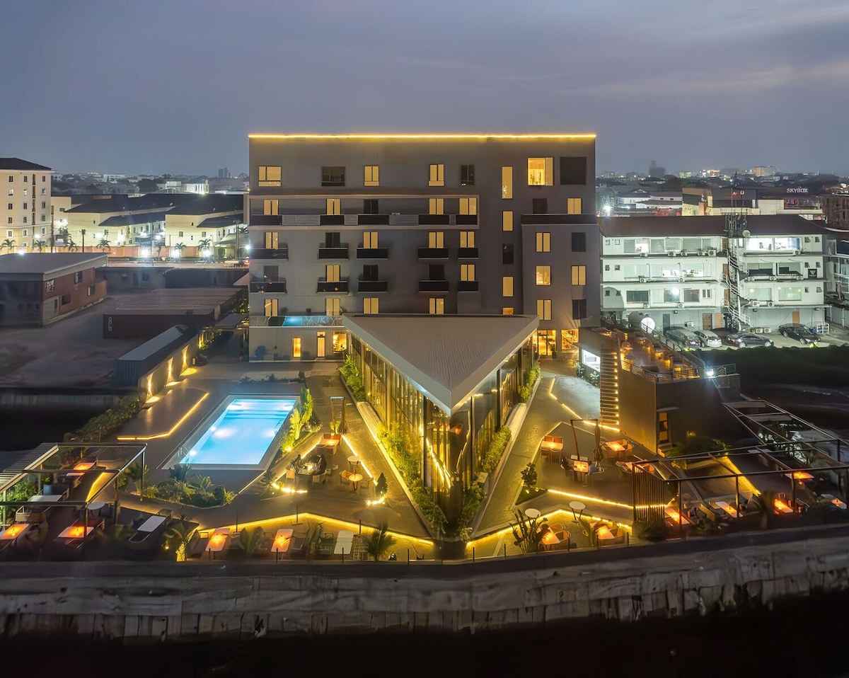 The Bickley Park Hotel (Grand Suite) image 1