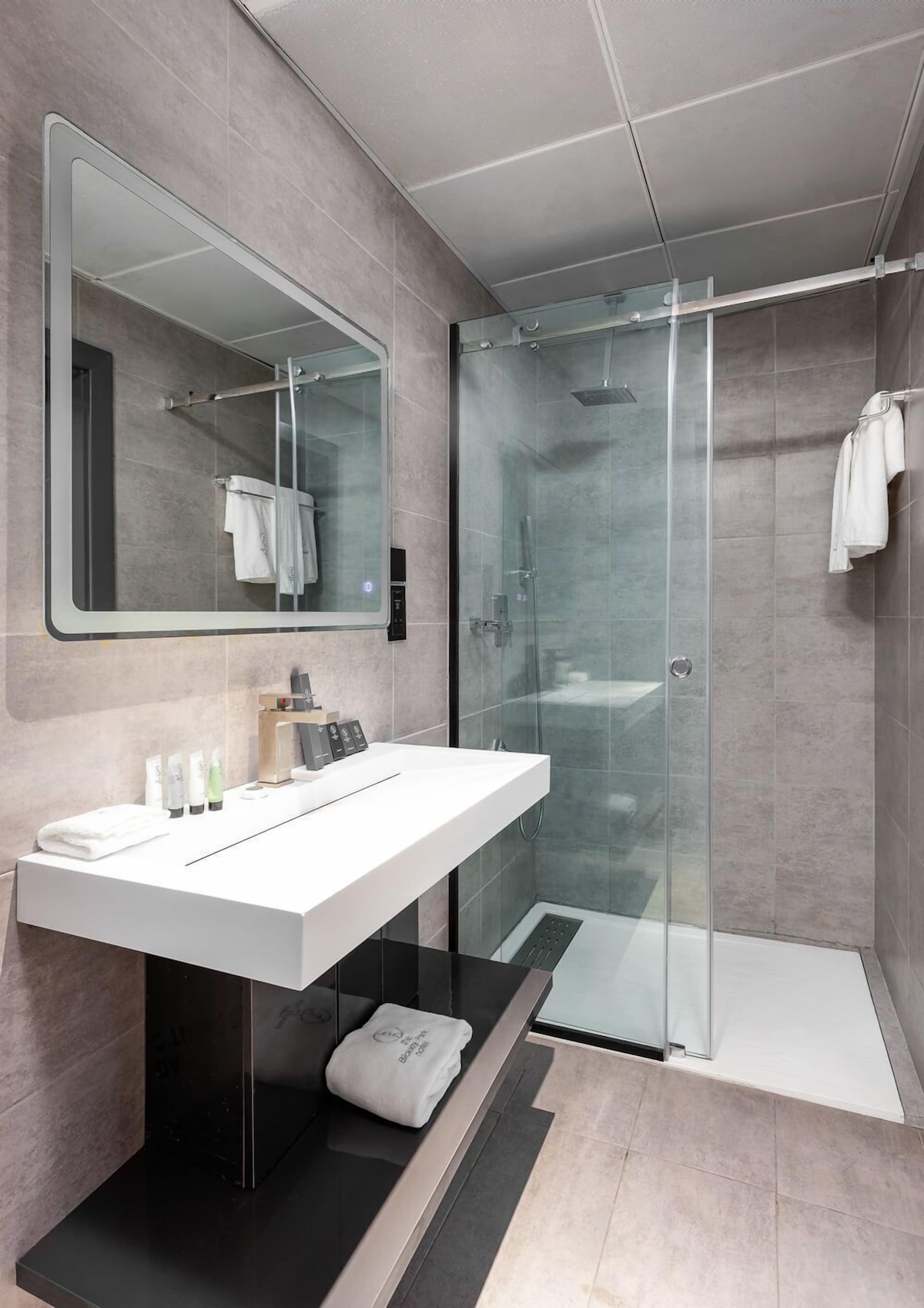 The Bickley Park Hotel (Grand Suite) image 3
