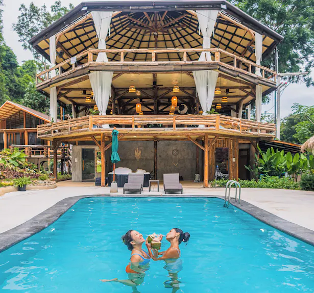 Voasis Valley Krabi image 2