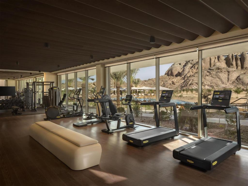 Desert Rock Resort (One Bedroom Mountain Cave Suite) image 8