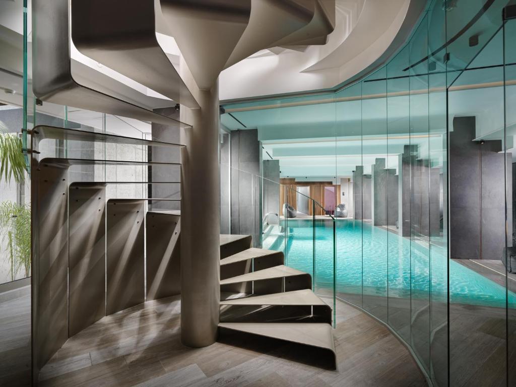 Nautilux Rethymno (Deluxe Suite with Hot Tub) image 6