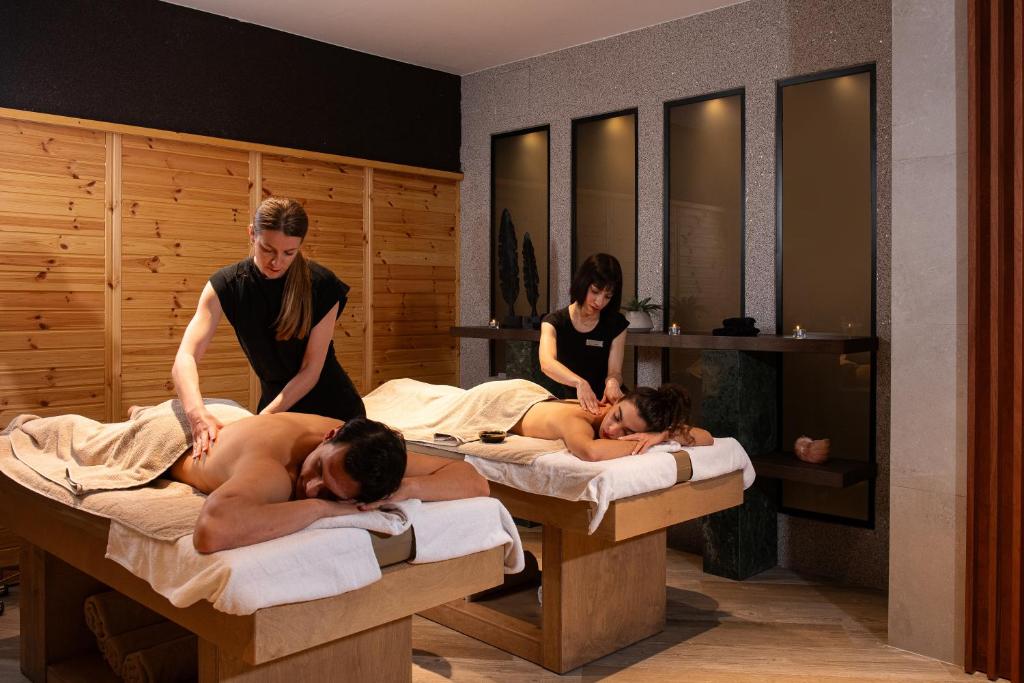 Nautilux Rethymno (Deluxe Suite with Hot Tub) image 8