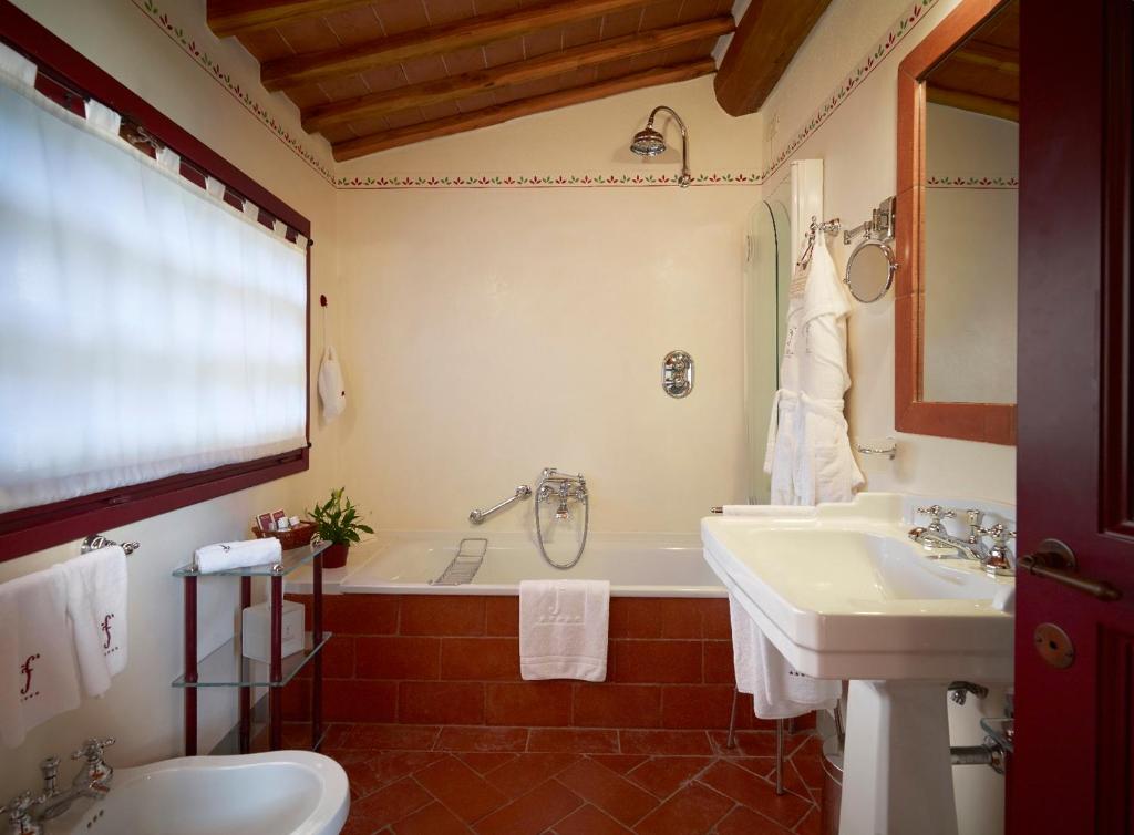  Le Fontanelle (Classic Double Room) image 3