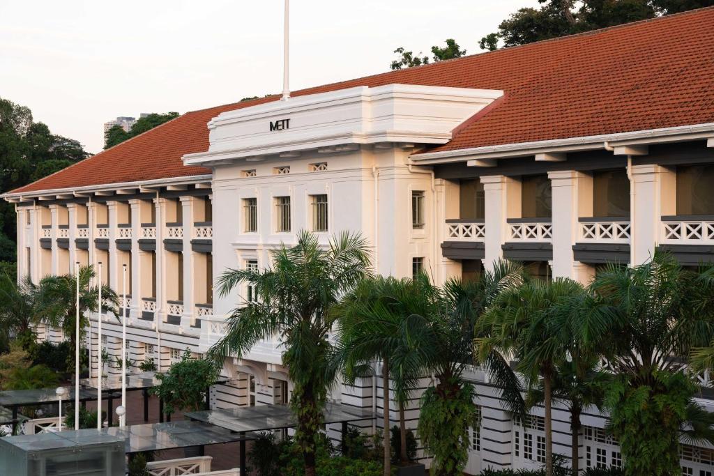 METT Singapore (Premier Room with City View) image 1