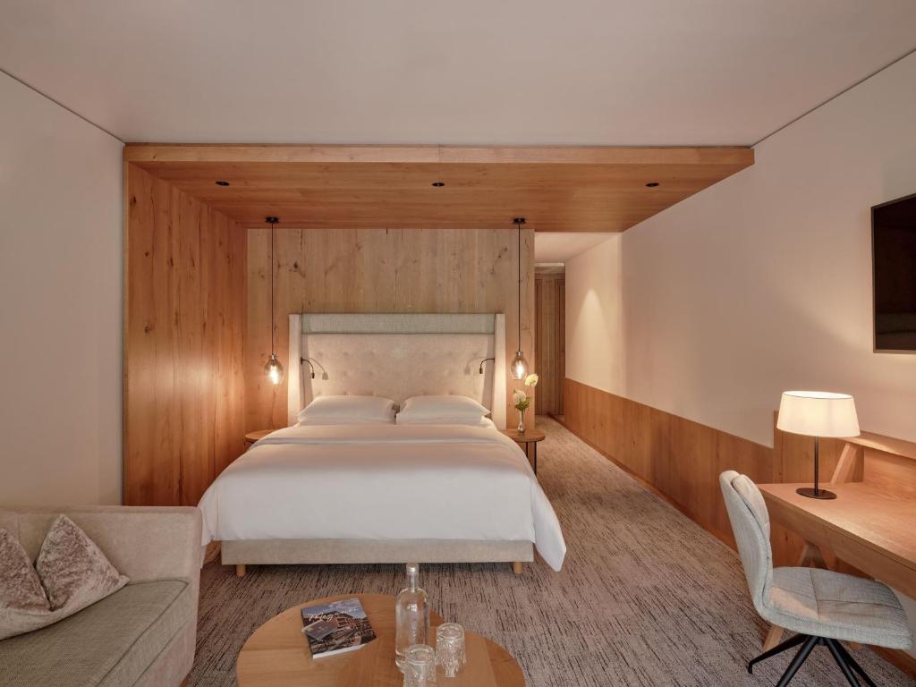 DAS EDELWEISS - Salzburg Mountain Resort (Junior Suite) image 2