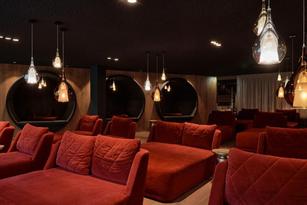 DAS EDELWEISS - Salzburg Mountain Resort (Junior Suite) image 7