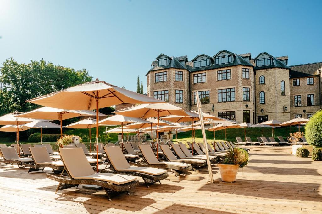 Pennyhill Park Hotel and Spa (Granary Suite) image 8