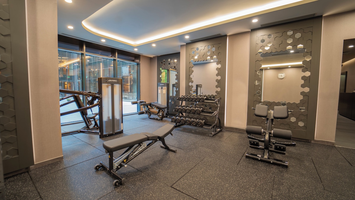 Luxury Room (Bosphorus View) Sofitel Istanbul Taksim image 6