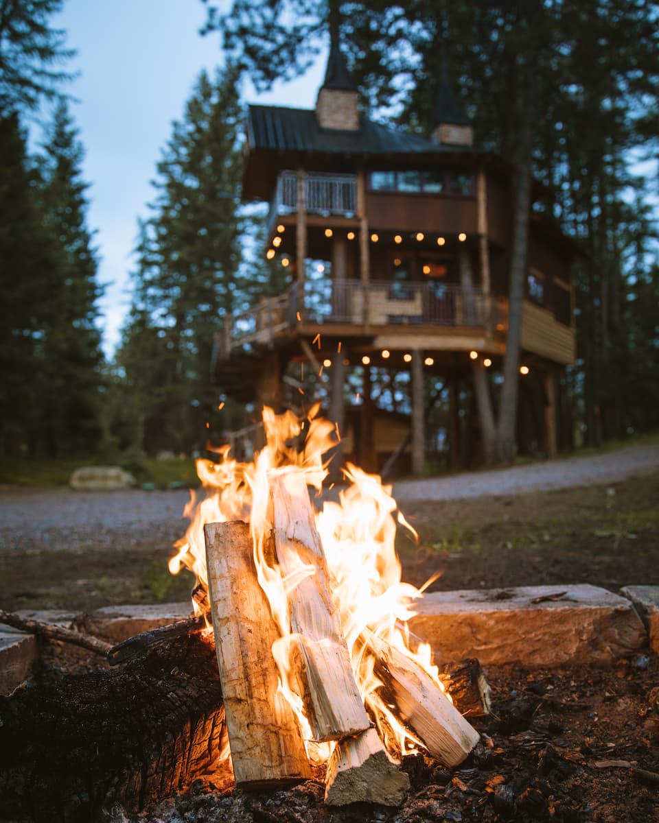 Meadowlark Treehouse at Montana Treehouse Retreat image 4