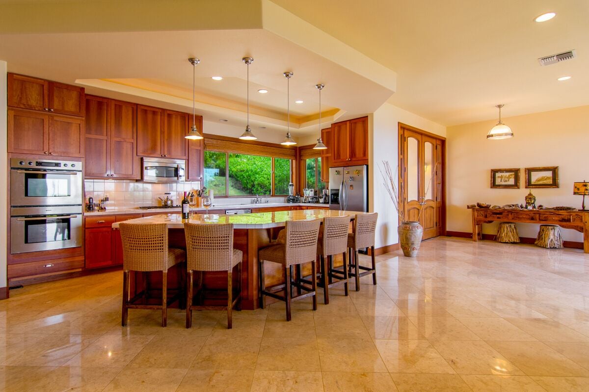 5BR Oceanview Estate image 8