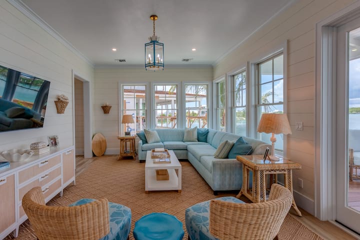 Entire villa in Elbow Cay, Bahamas image 7