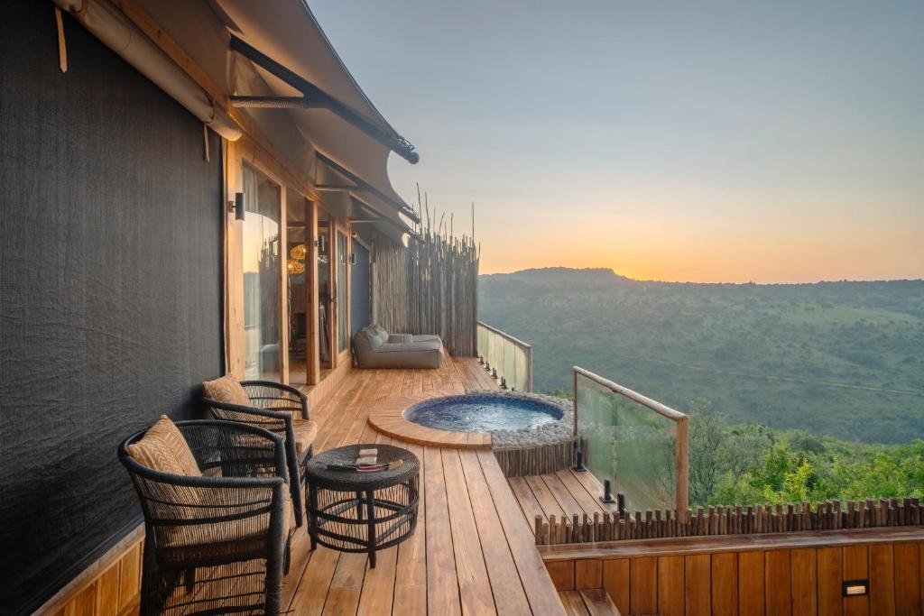 Pearl Mara (Suite with Mountain View) image 7