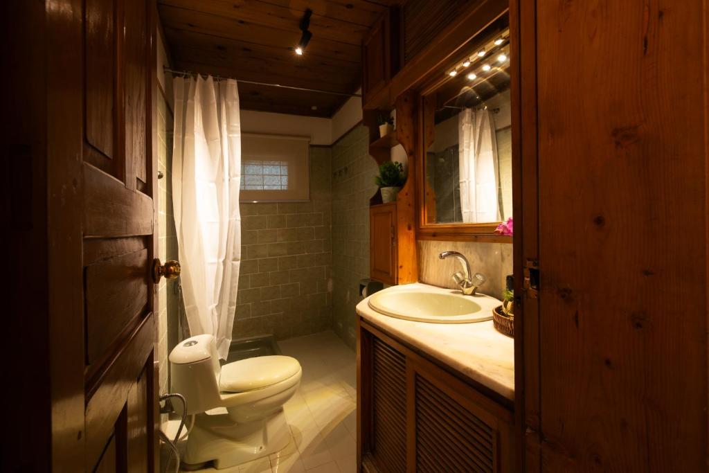 Secret Garden Kalam (Standard Queen Room) image 3
