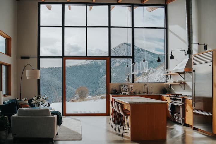 Secluded Modern Mountain Home with Stunning Views image 6