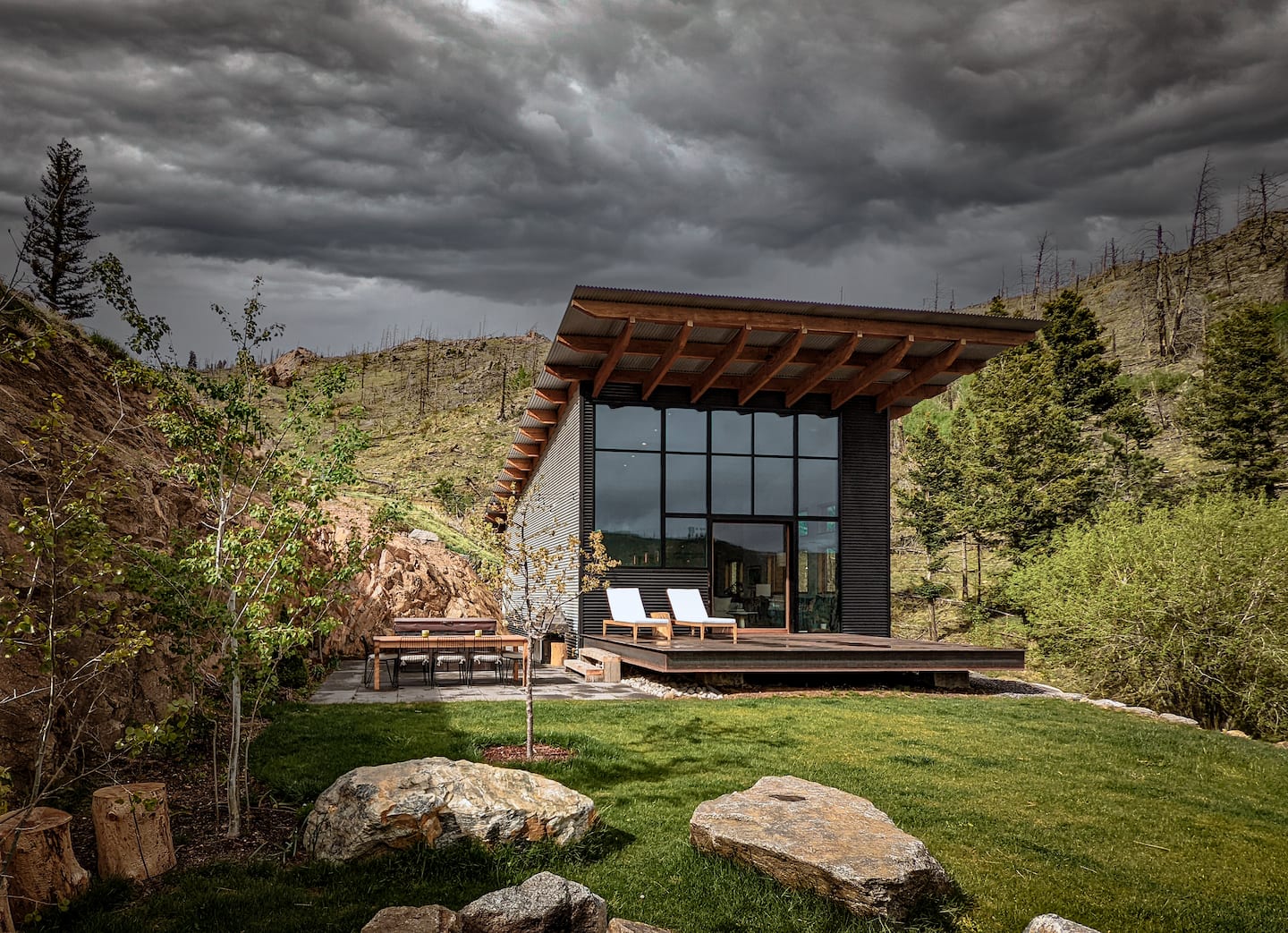 Secluded Modern Mountain Home with Stunning Views image 8