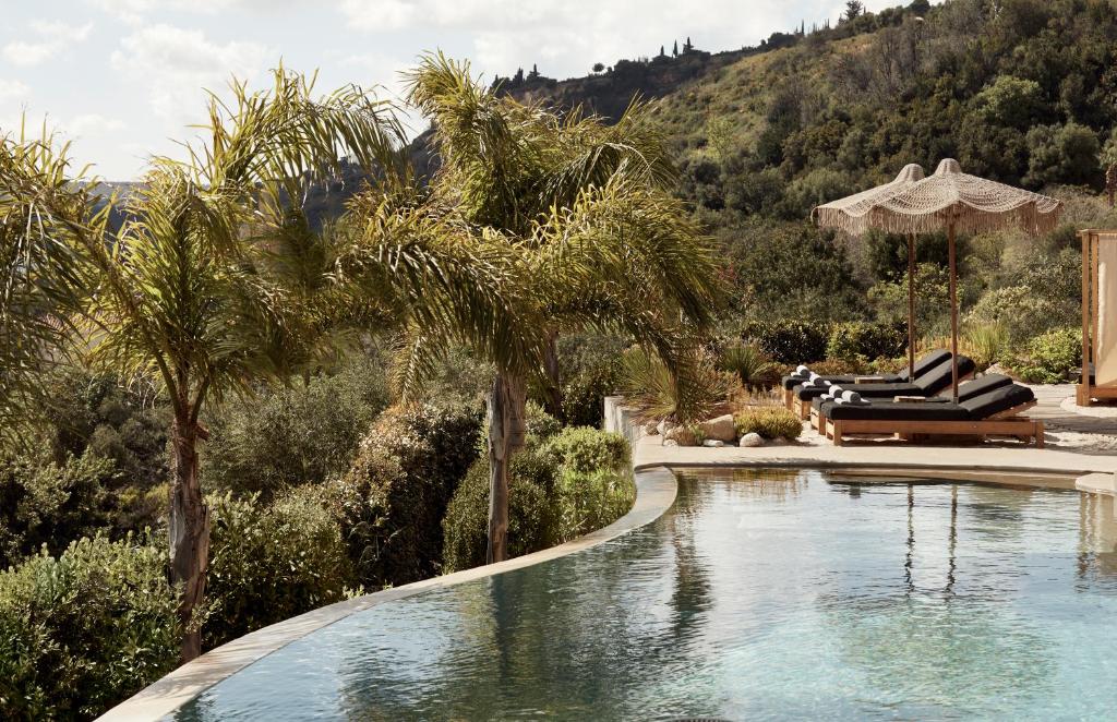 F ZEEN Kefalonia (Luxury Retreat) image 1