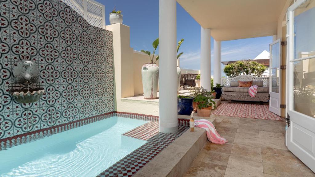 Birkenhead House (Luxury Room) image 4