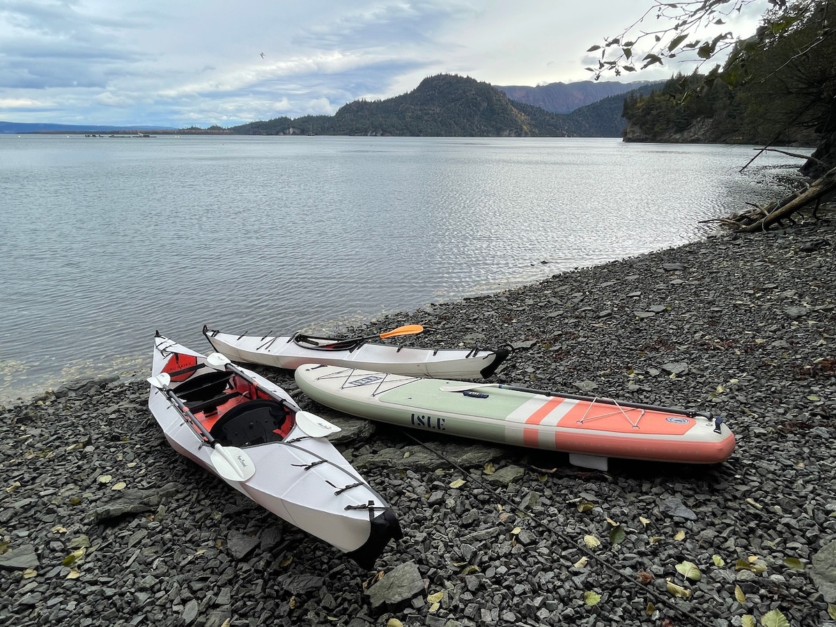 Waterfront Cottage on Kachemak Bay image 8