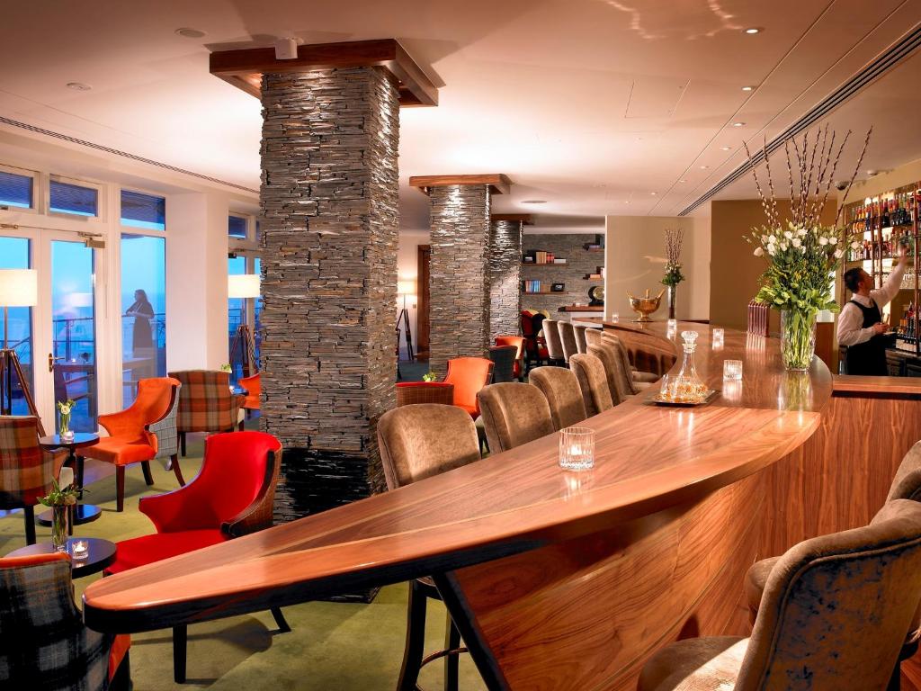 Cliff House Hotel (Deluxe Room with Balcony) image 5