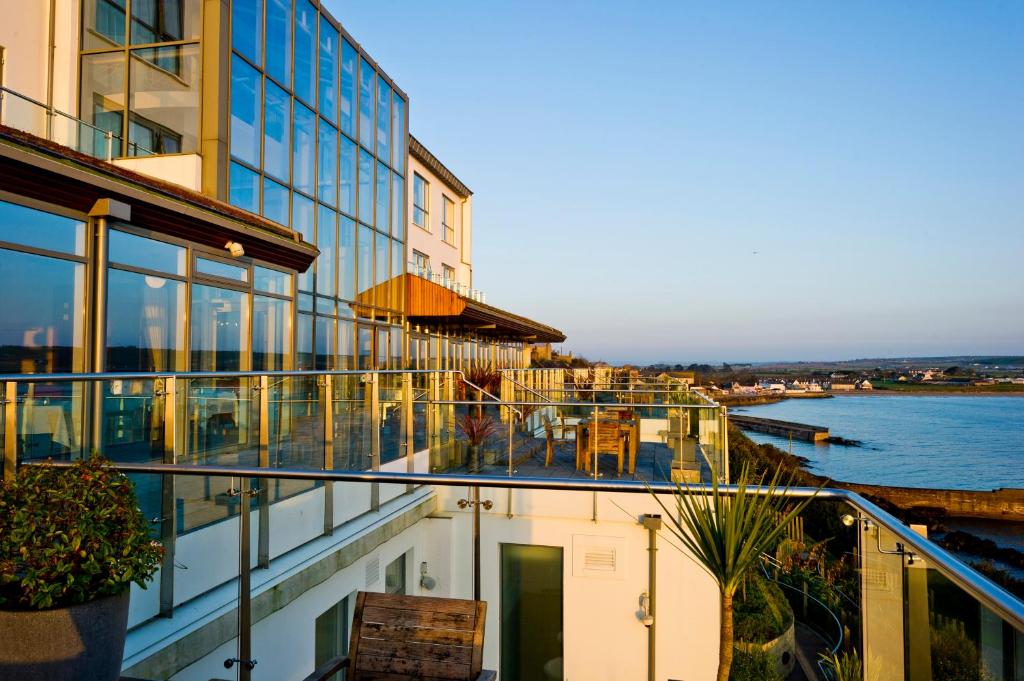 Cliff House Hotel (Deluxe Room with Balcony) image 8