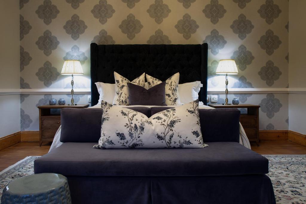 Hartford House (Luxury Suite) image 2