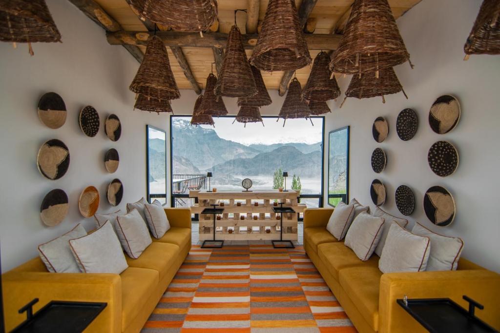 Broq Resort (Deluxe King Room) image 7