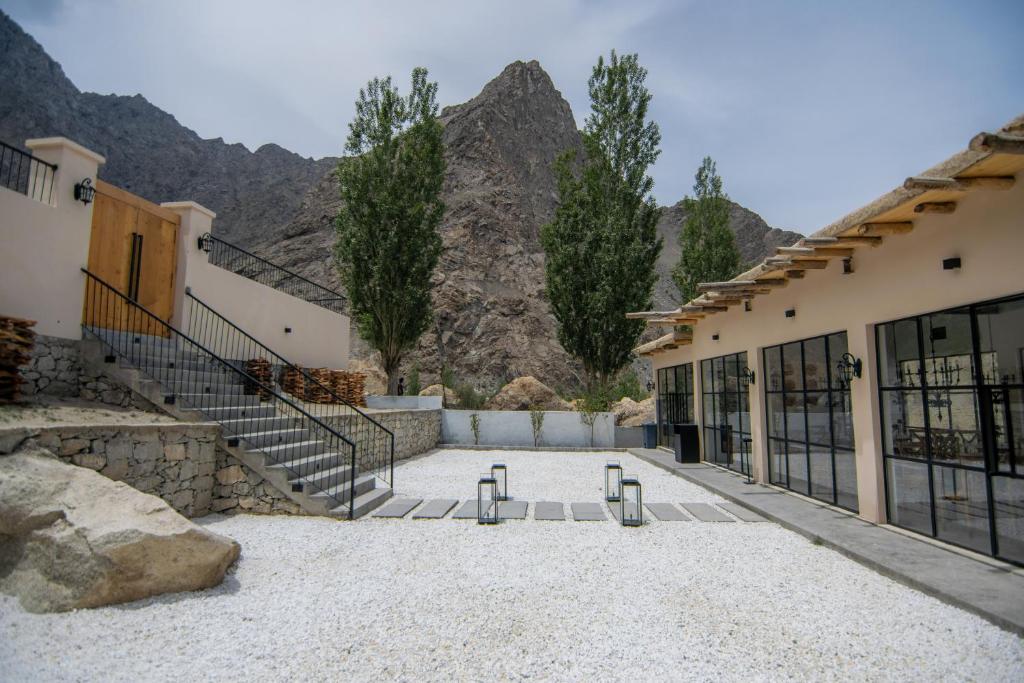 Broq Resort (Deluxe King Room) image 8
