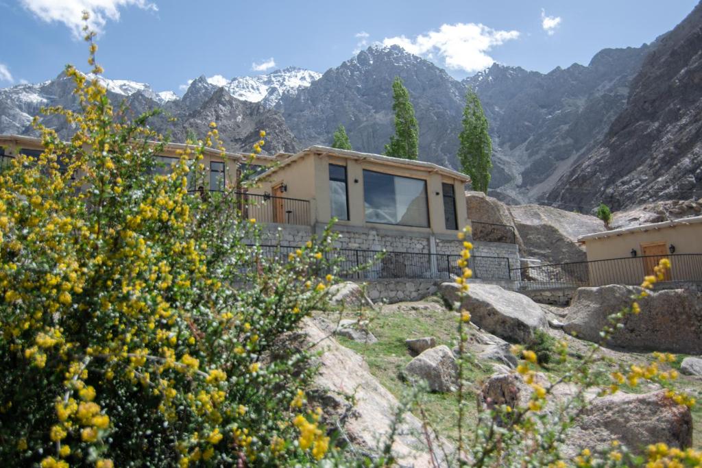Broq Resort (Deluxe King Room) image 10