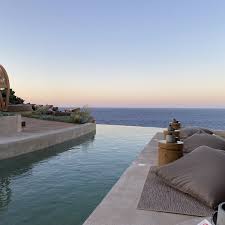 Acro Suites image 2