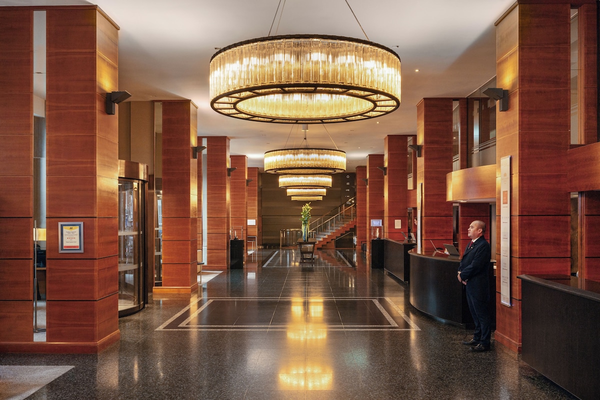 Royal Garden Hotel (Royal Double) image 3