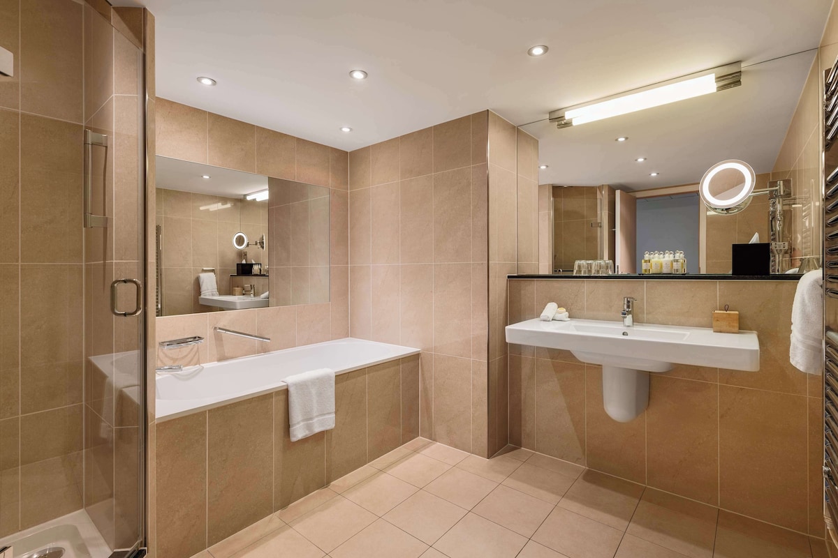 Royal Garden Hotel (Royal Double) image 4