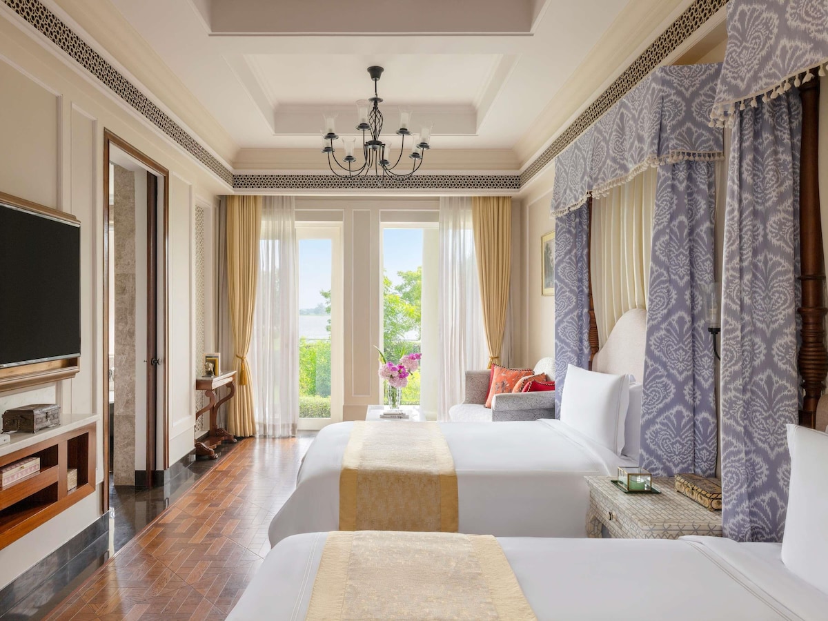 Raffles Manor Suite Raffles Udaipur image 1