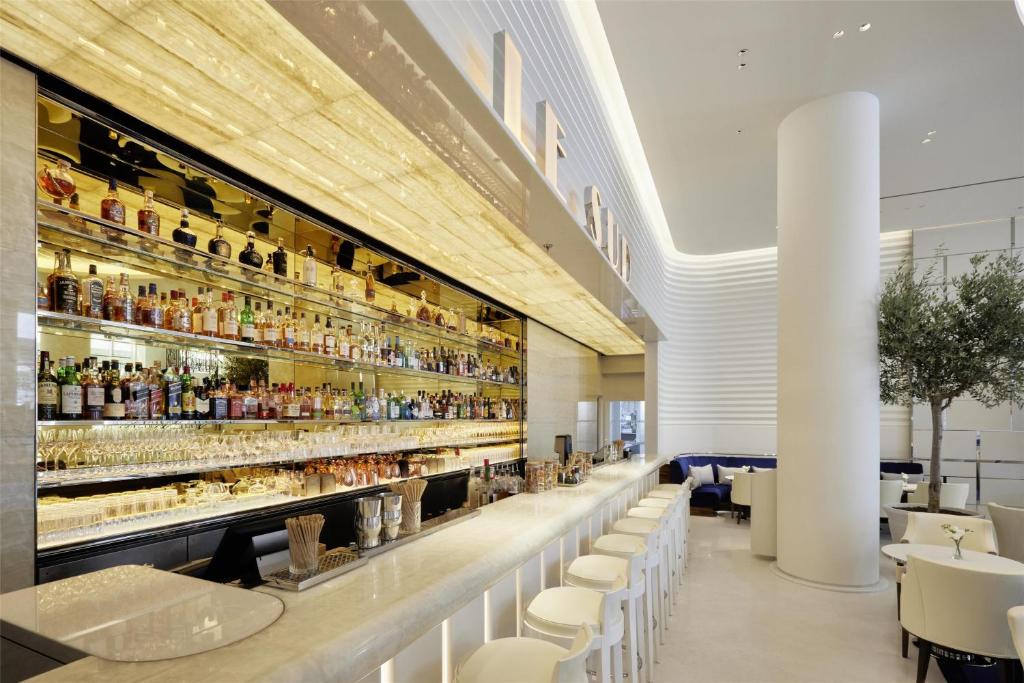 Hôtel Martinez (Premium King Room) image 7
