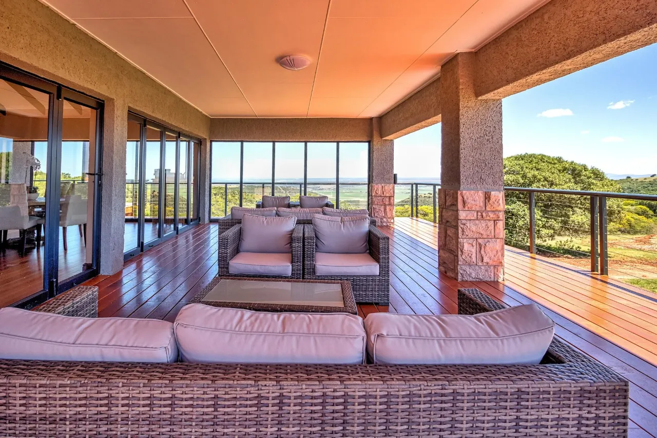 Intle Boutique Hotel (Suite Mountain View) image 3