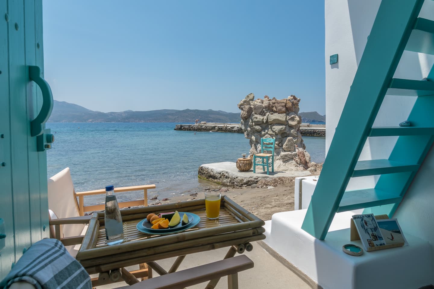 Turquoise Boathouse in Klima I image 1