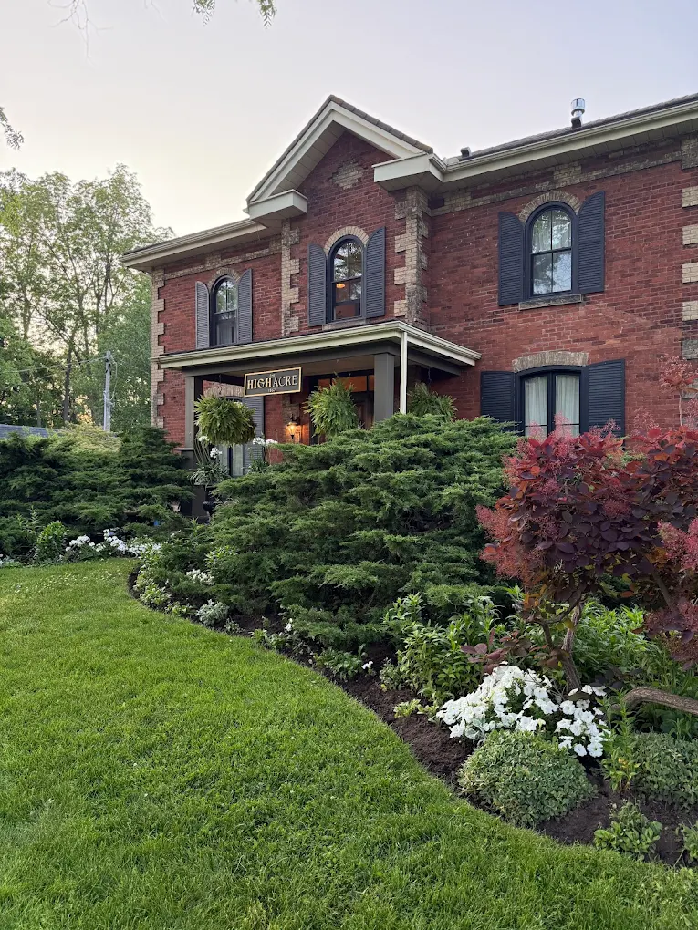 The High Acre (Stotnick Suite) image 1