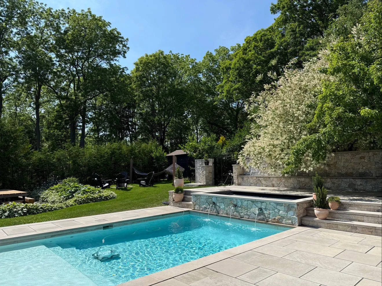 The High Acre (Stotnick Suite) image 6