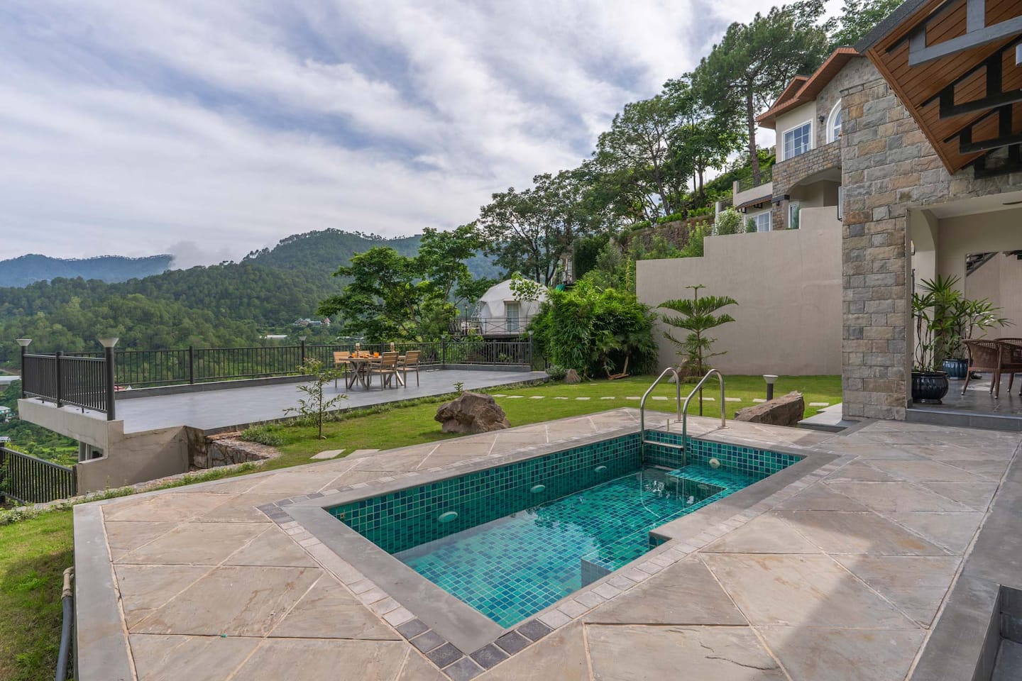 Amaya A Luxury 3BR Villa  in Kasauli image 2