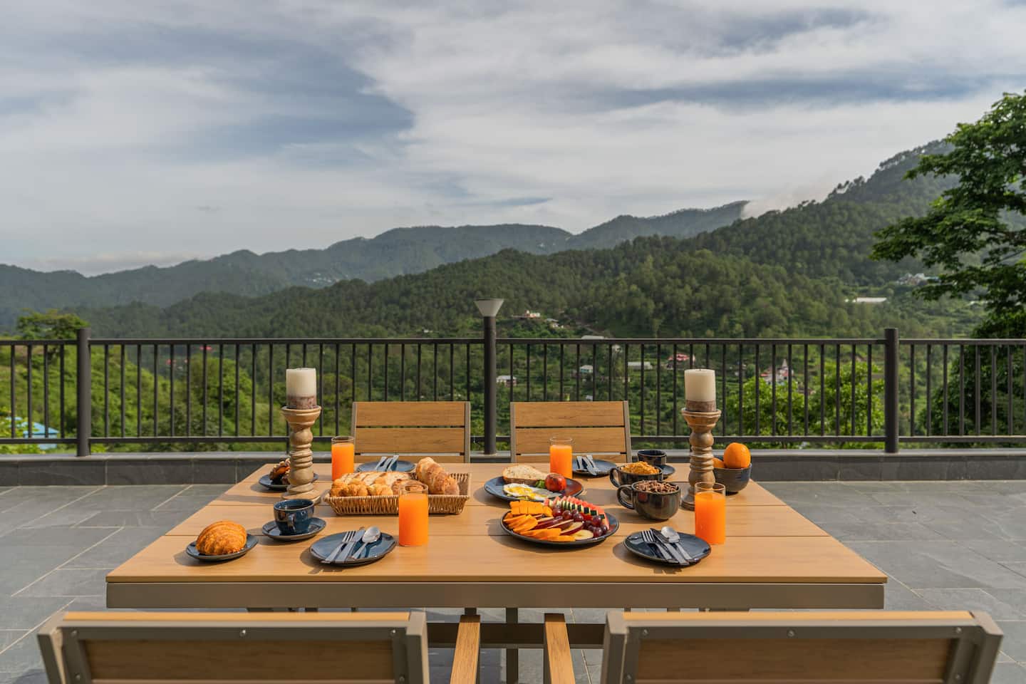 Amaya A Luxury 3BR Villa  in Kasauli image 8