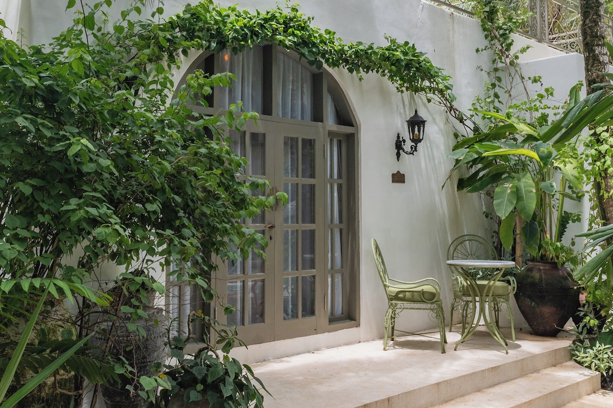 La Santa Rosa (King Suite) image 8