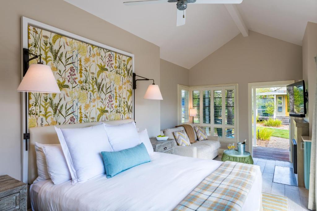 Delux Room Carneros Resort and Spa image 3