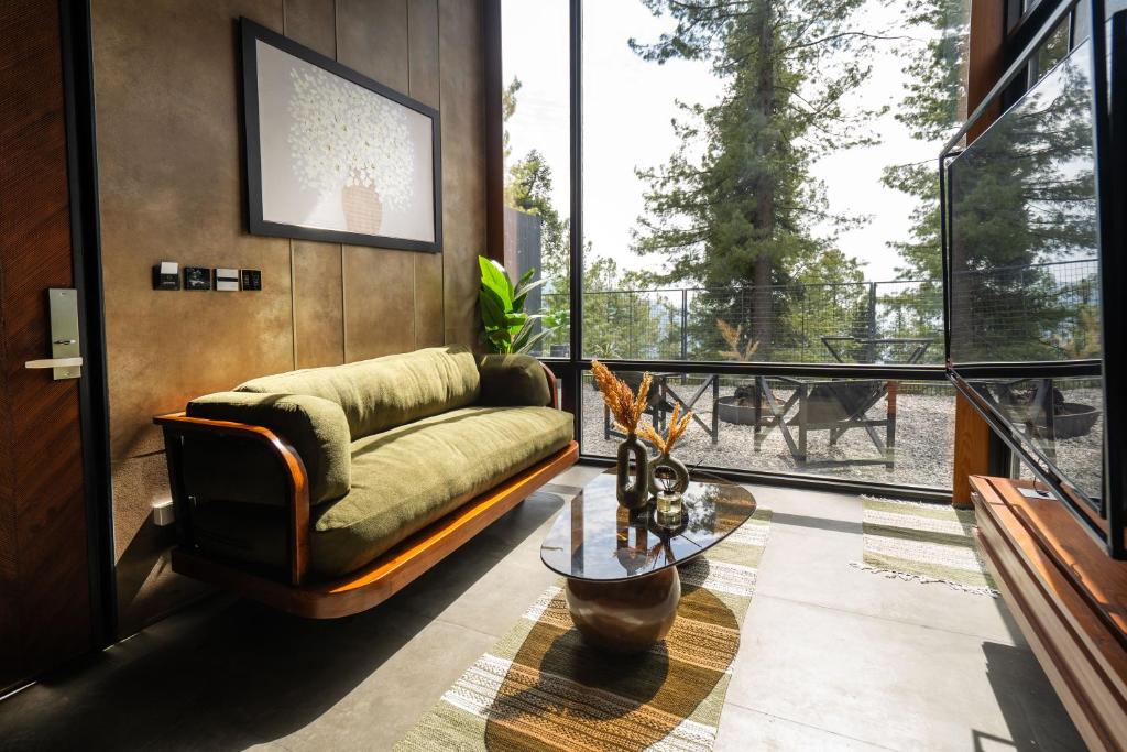 Resort in Nathia Gali, Pakistan (One-Bedroom Chalet) image 6