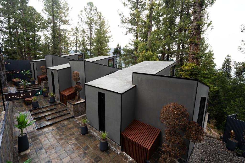 Resort in Nathia Gali, Pakistan (One-Bedroom Chalet) image 7